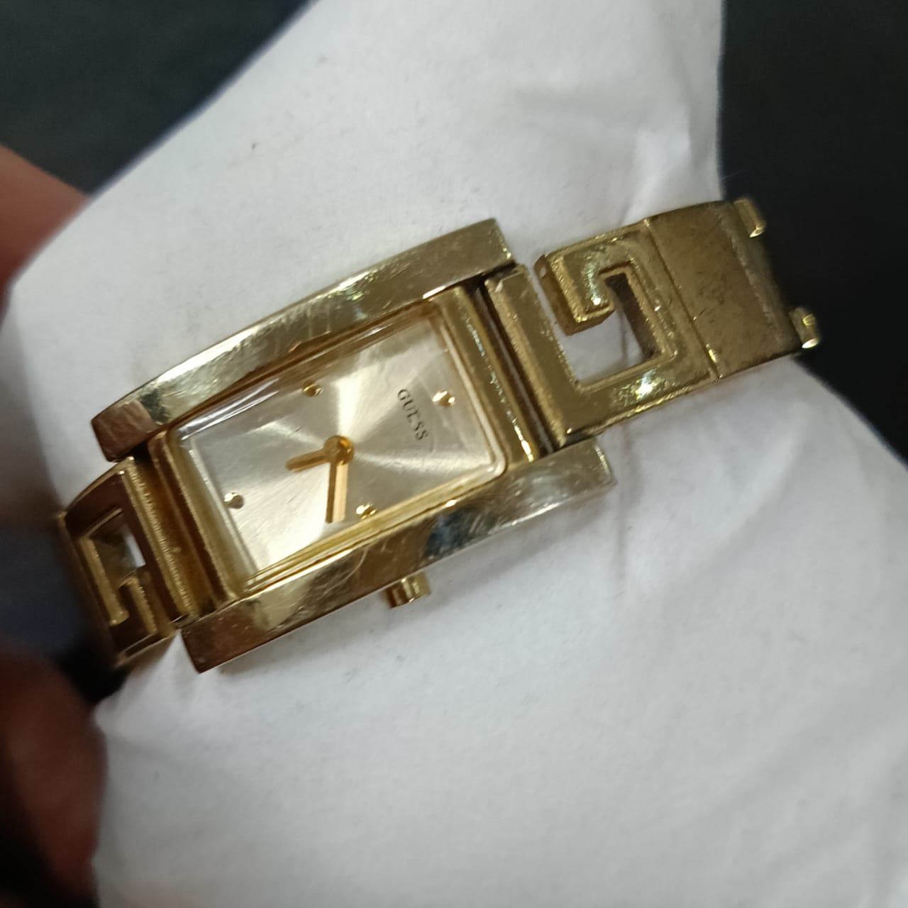 Montre Guess Femme original plaqué or