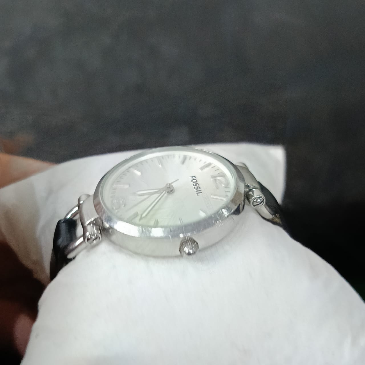 Montre fossil femme original