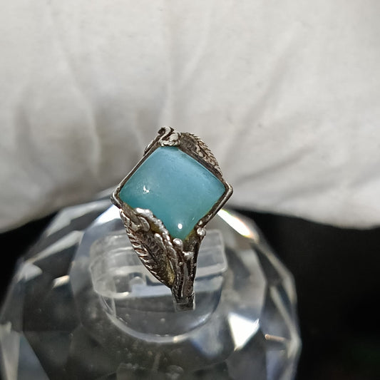 خاتم فضة نسائي بحجر عين الهر