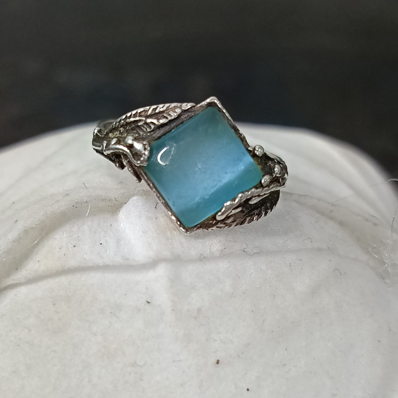 خاتم فضة نسائي بحجر عين الهر