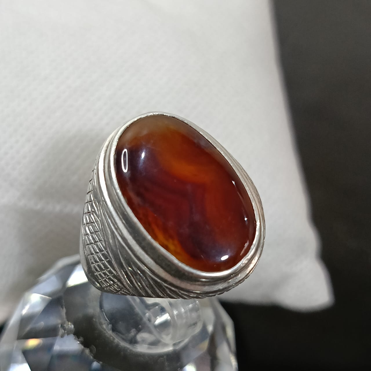 خاتم فضة بحجر كهرمان فواح