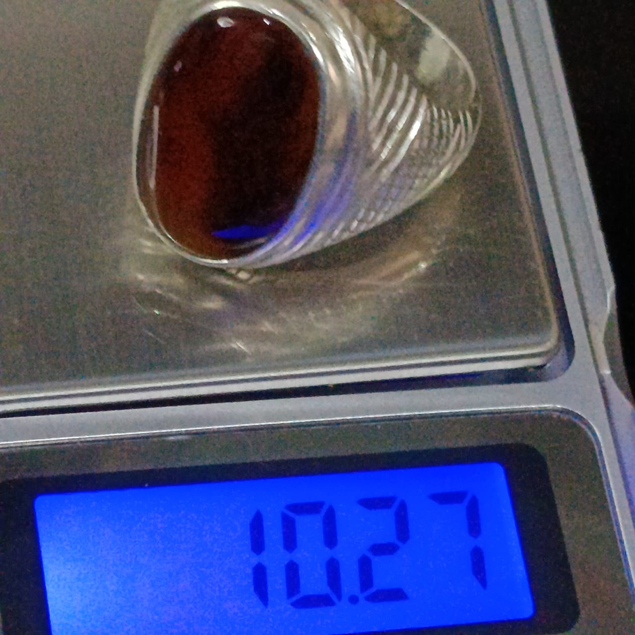 خاتم فضة بحجر كهرمان فواح