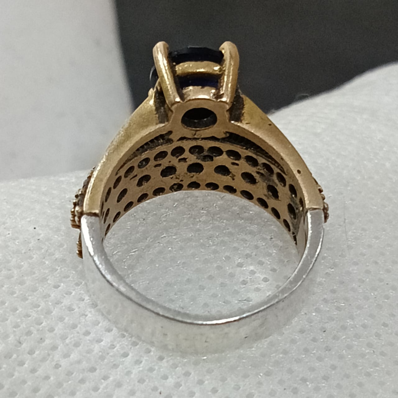 خاتم فضة نسائي مرصع بالأحجار