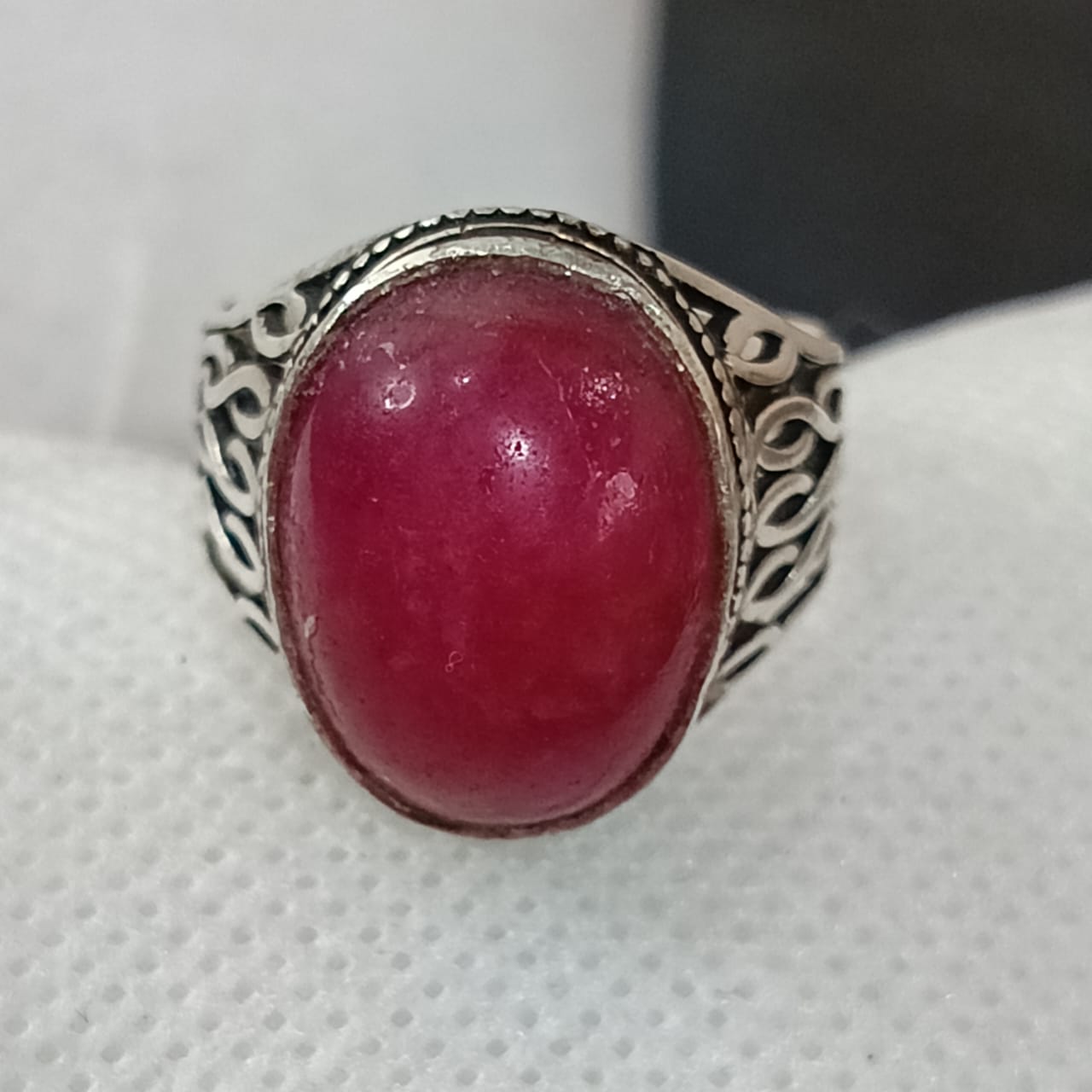 خاتم فضة بحجر ياقوت