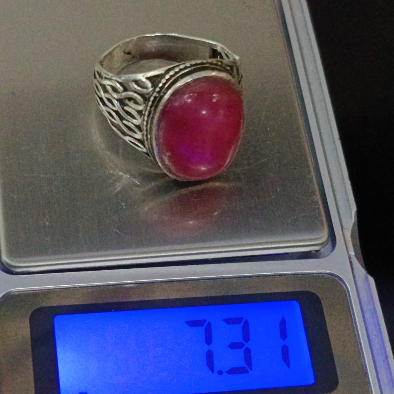 خاتم فضة بحجر ياقوت