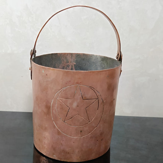 دلو تحفة أنتيك من نحاس أحمر ثقيل وزن