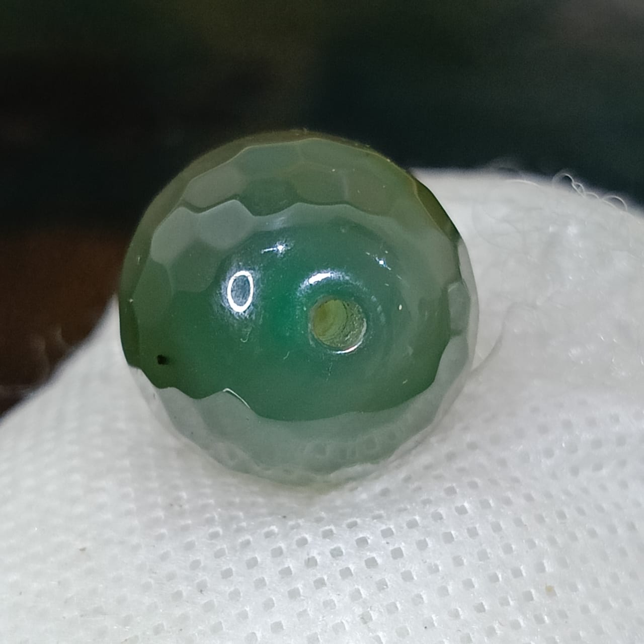 قلادة تحفة من حجر  جاد طبيعي