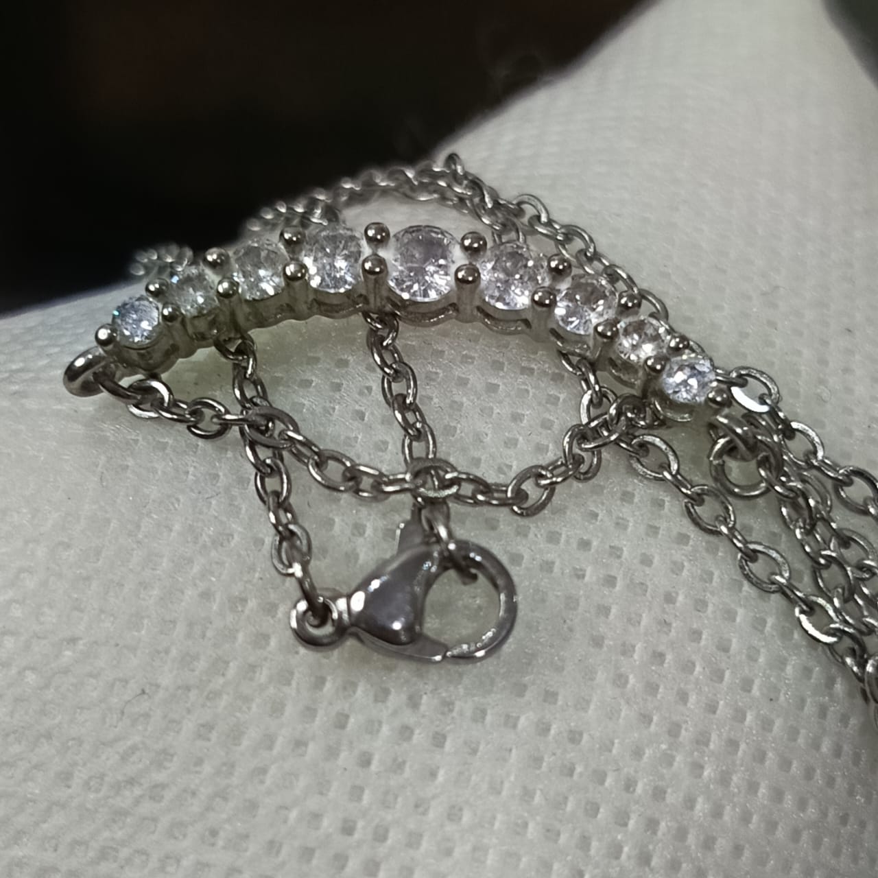 سلسلة فضة تحفة مرصعة بالأحجار