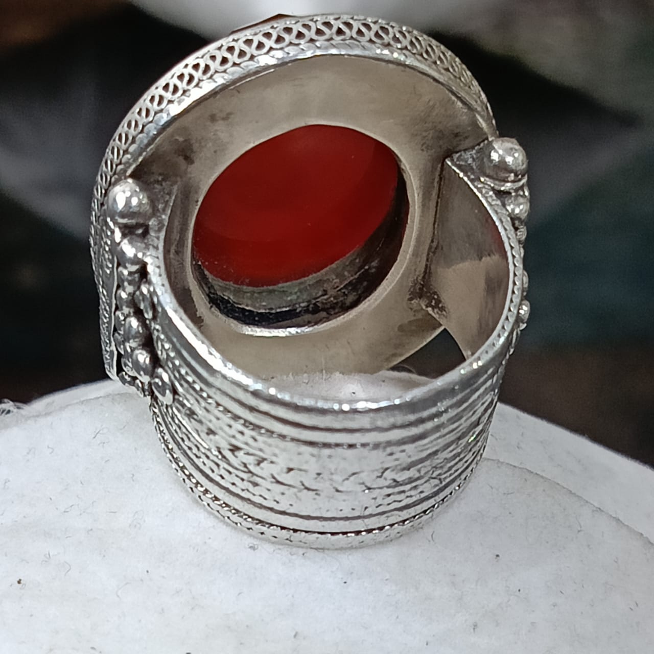 خاتم فضة نادر مميز بحجر عقيق أحمر شفاف طبيعي