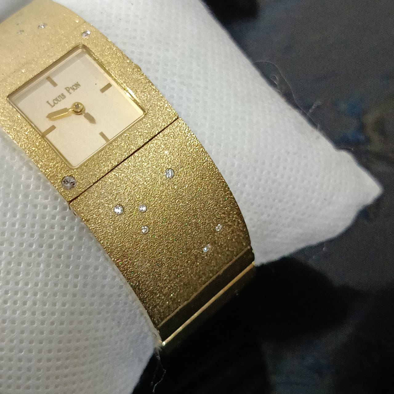 Montre louis poin Femme original plaqué or vintage Quartz 