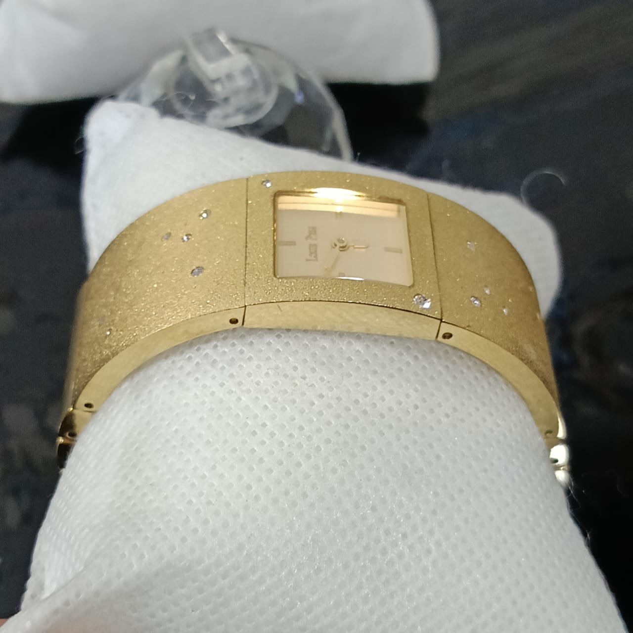 Montre louis poin Femme original plaqué or vintage Quartz 