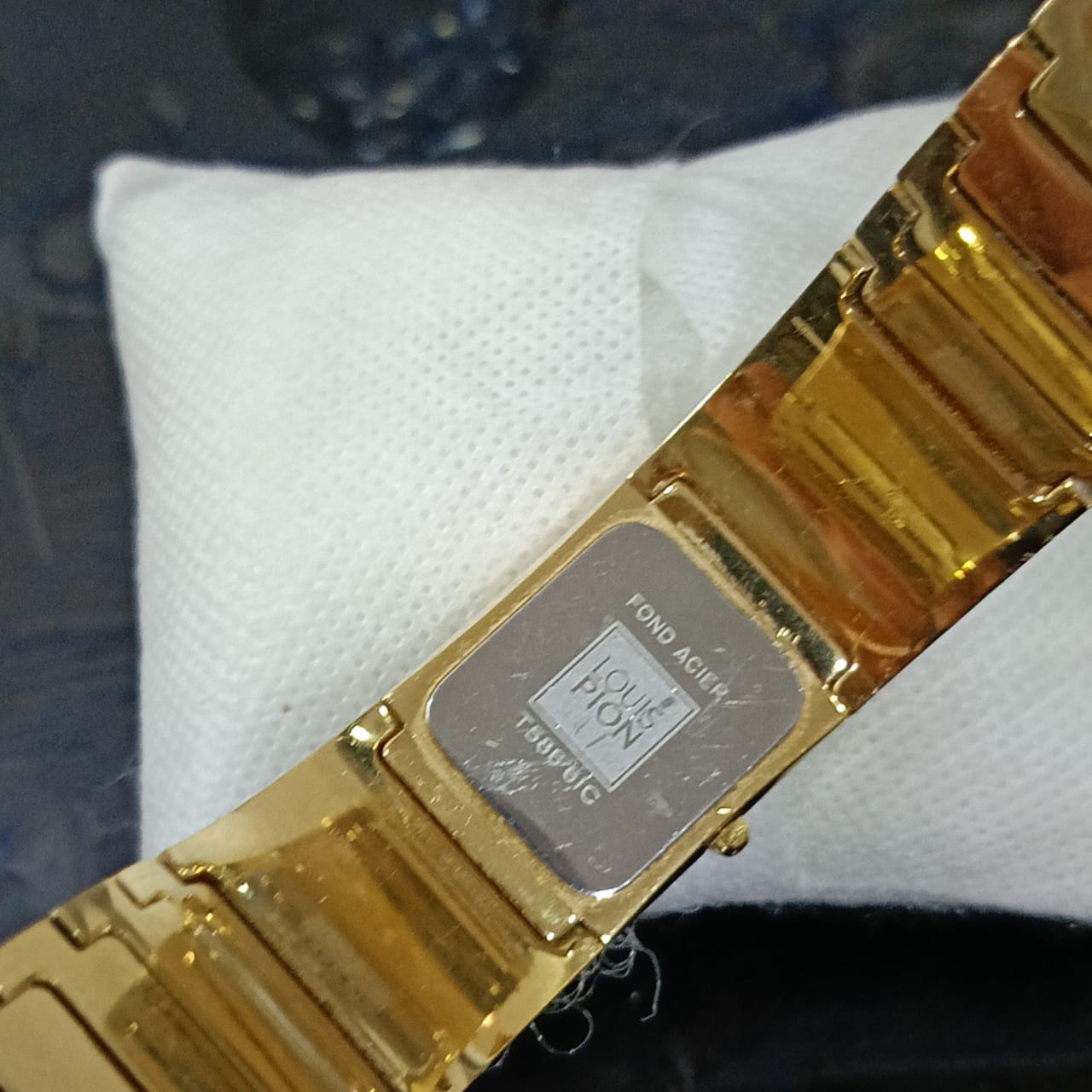 Montre louis poin Femme original plaqué or vintage Quartz 