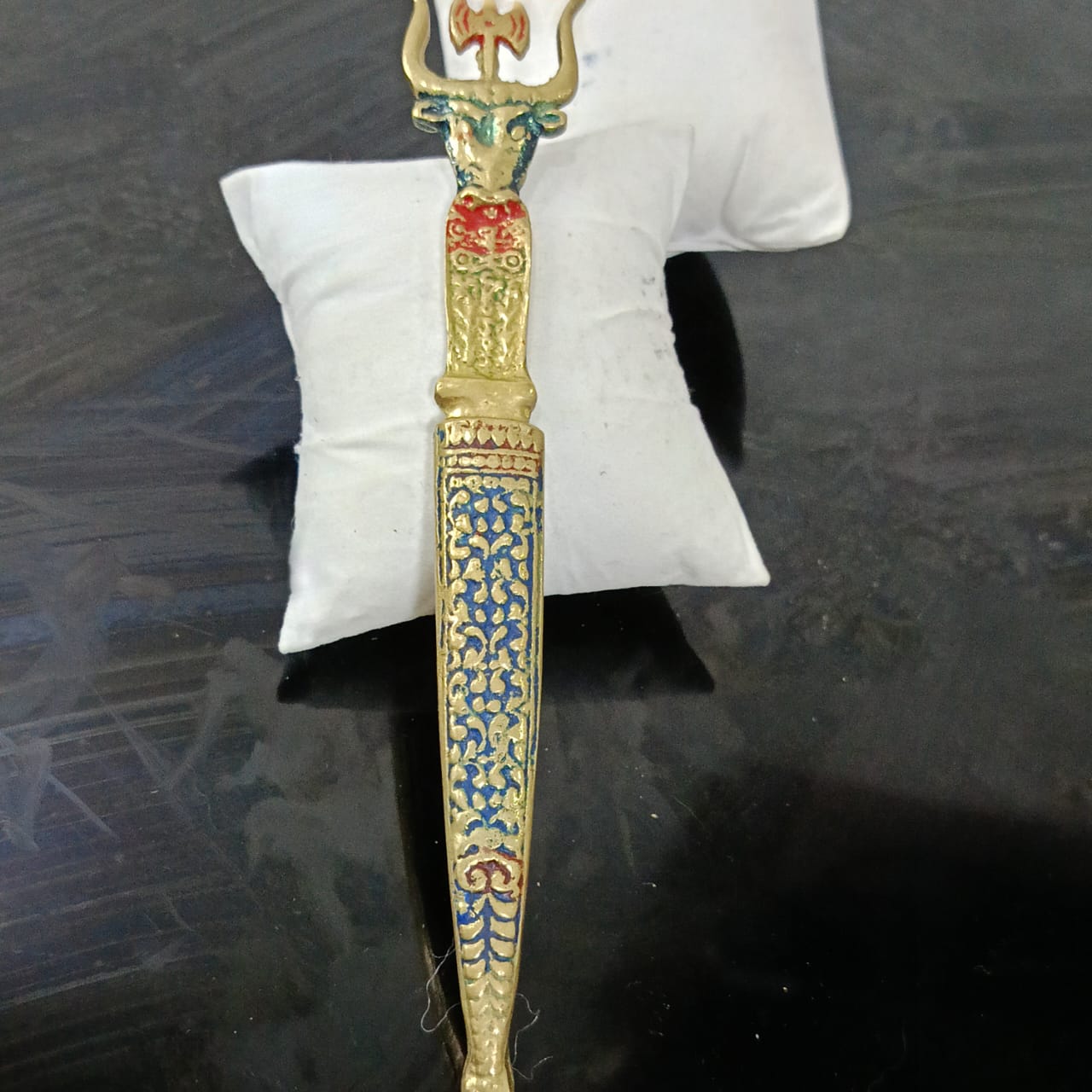 فاتح الأغلفة برونز