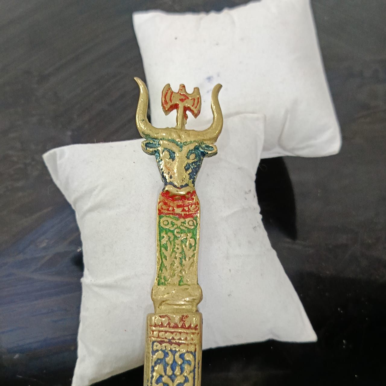 فاتح الأغلفة برونز