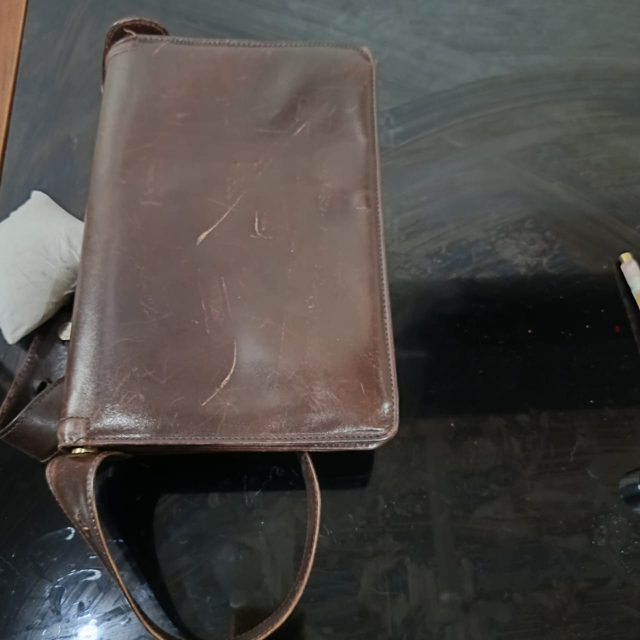 Sac en cuir vintage original