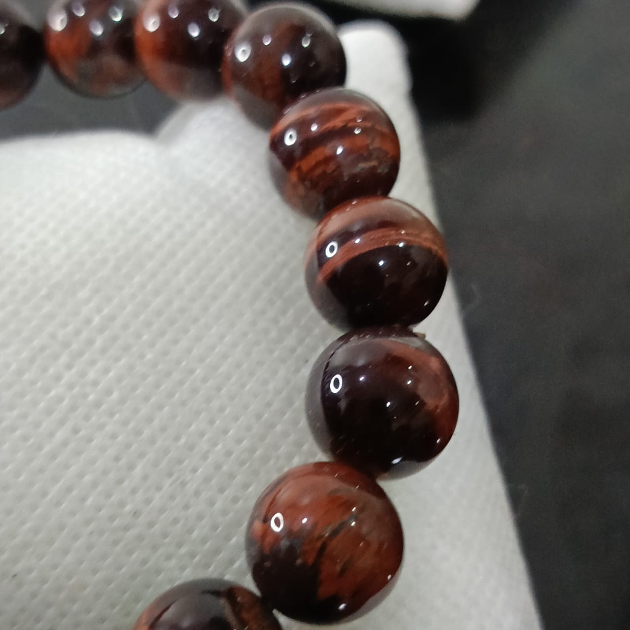 سوار تحفة بحجر عين نمر