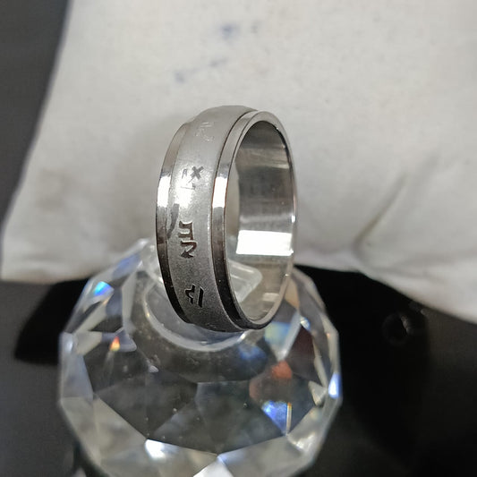 خاتم معدني جميل