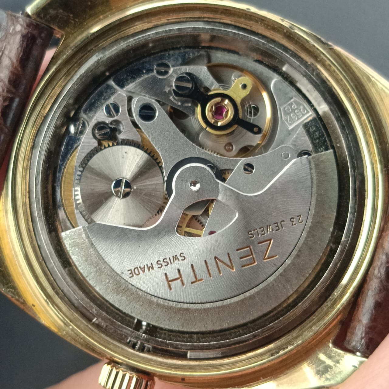 Montre Zenith automatique original plaqué or vintage  40mm