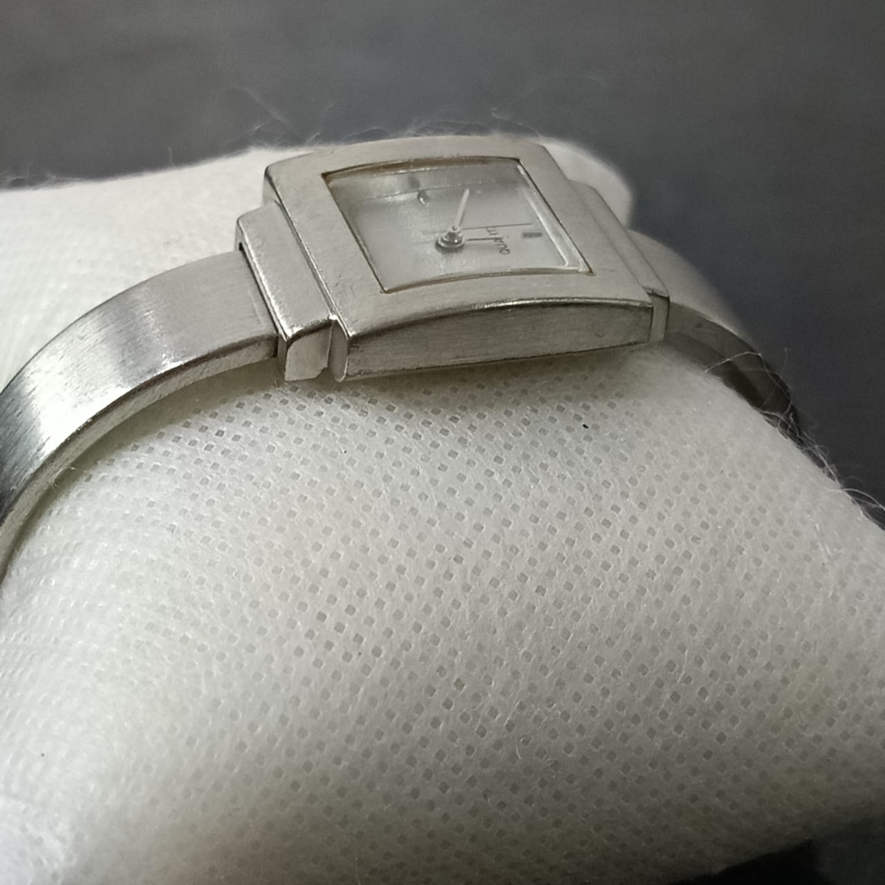 Montre quartz original femme titanium