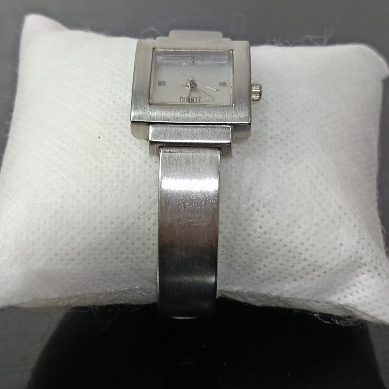 Montre quartz original femme titanium