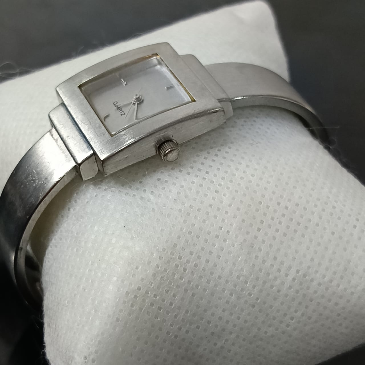 Montre quartz original femme titanium