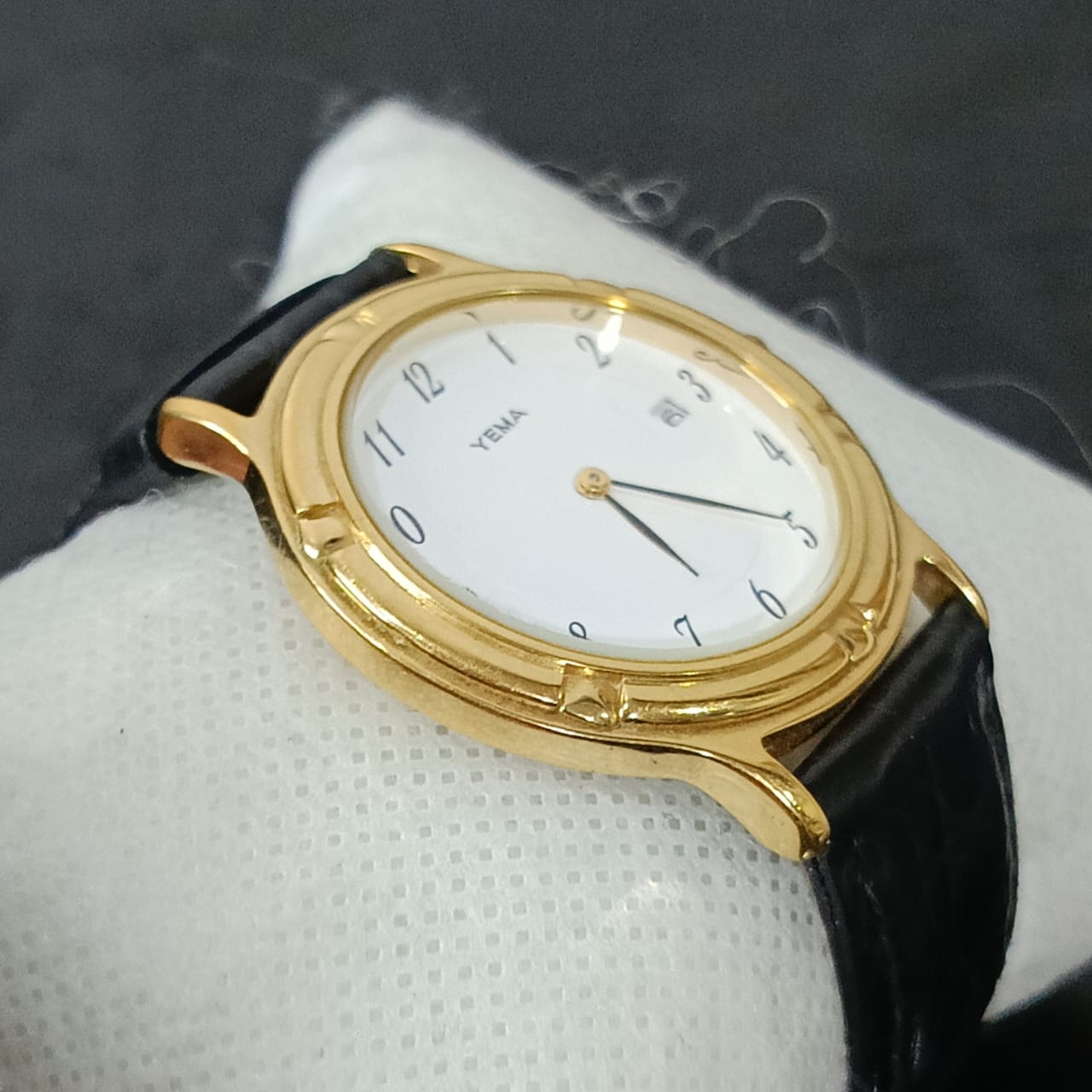 Montre yema plaqué or vintage original rare