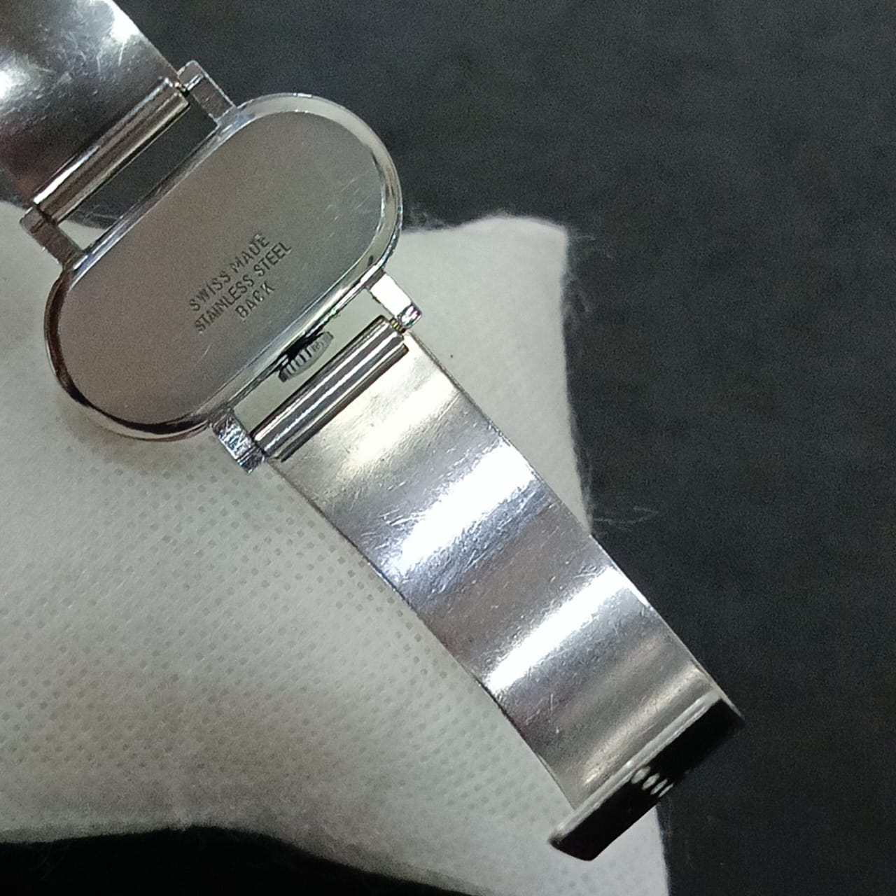 Montre mondaine suisse mécanique femme plaqué or blanc