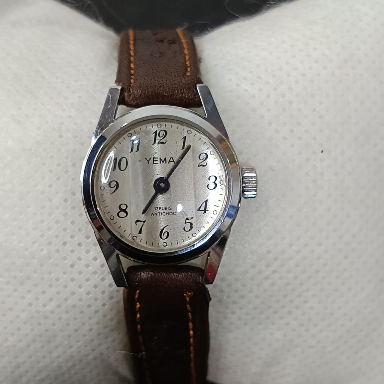 Montre yema mécanique femme original vintage