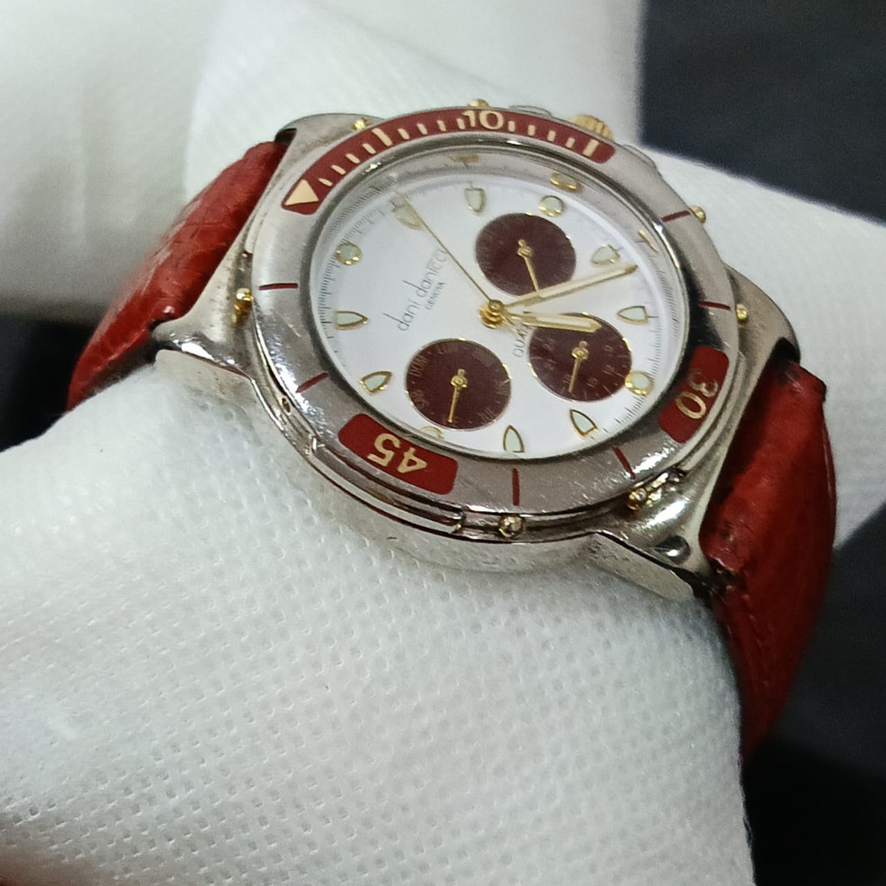 Montre dani danicci genova