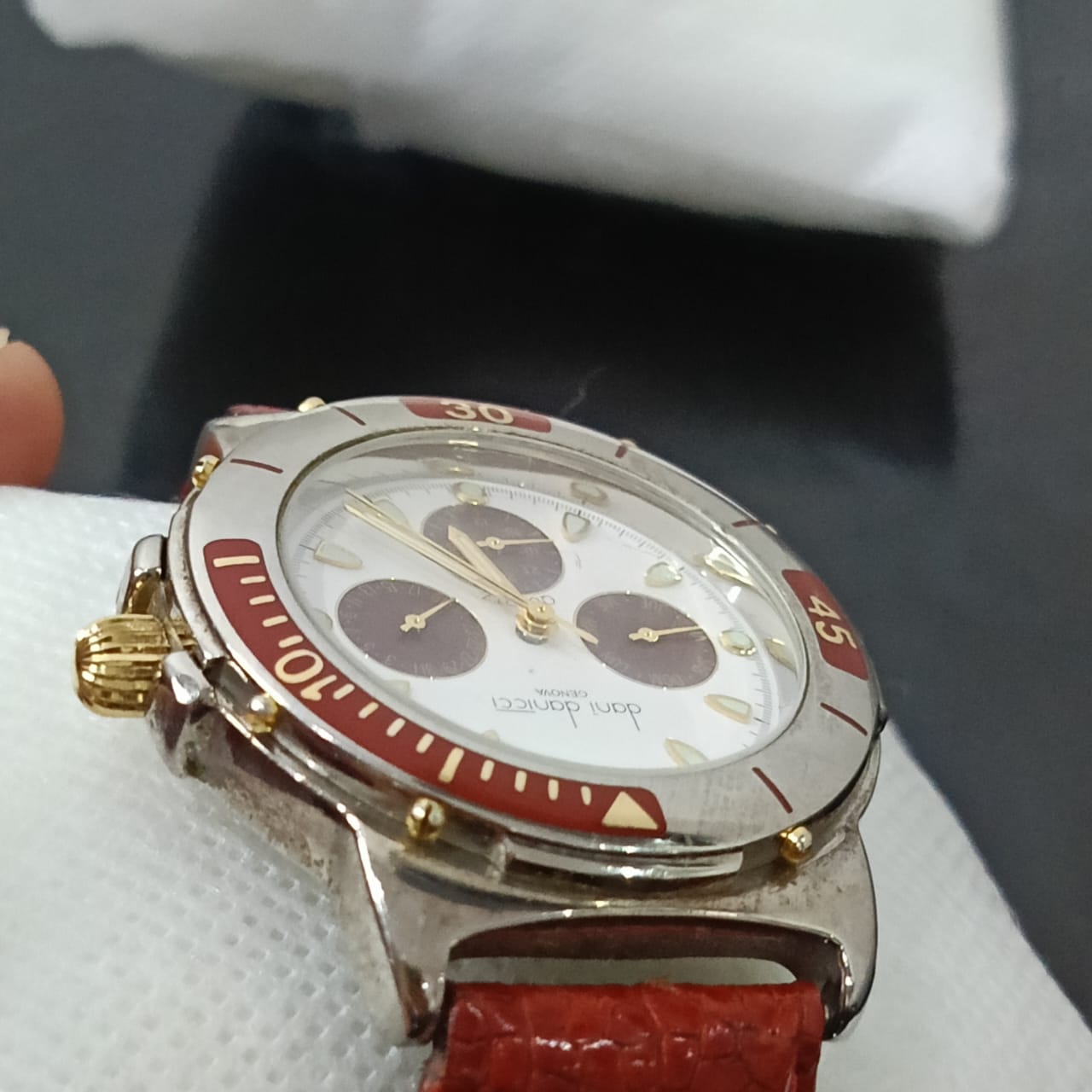 Montre dani danicci genova