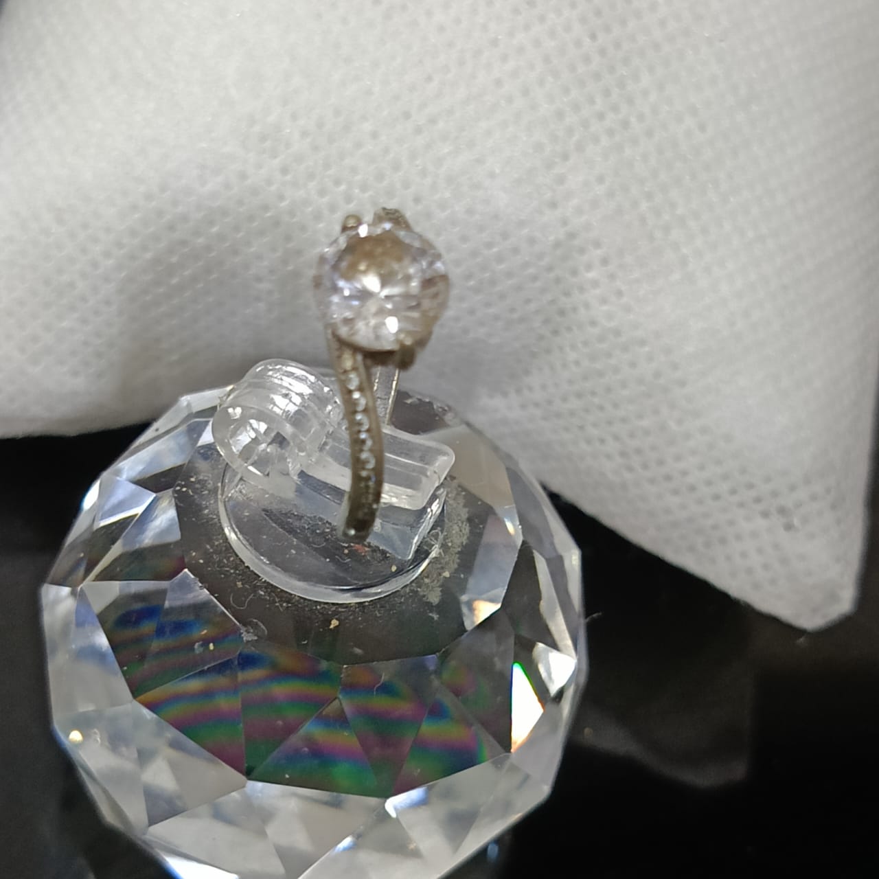 خاتم بلاكي أبيض