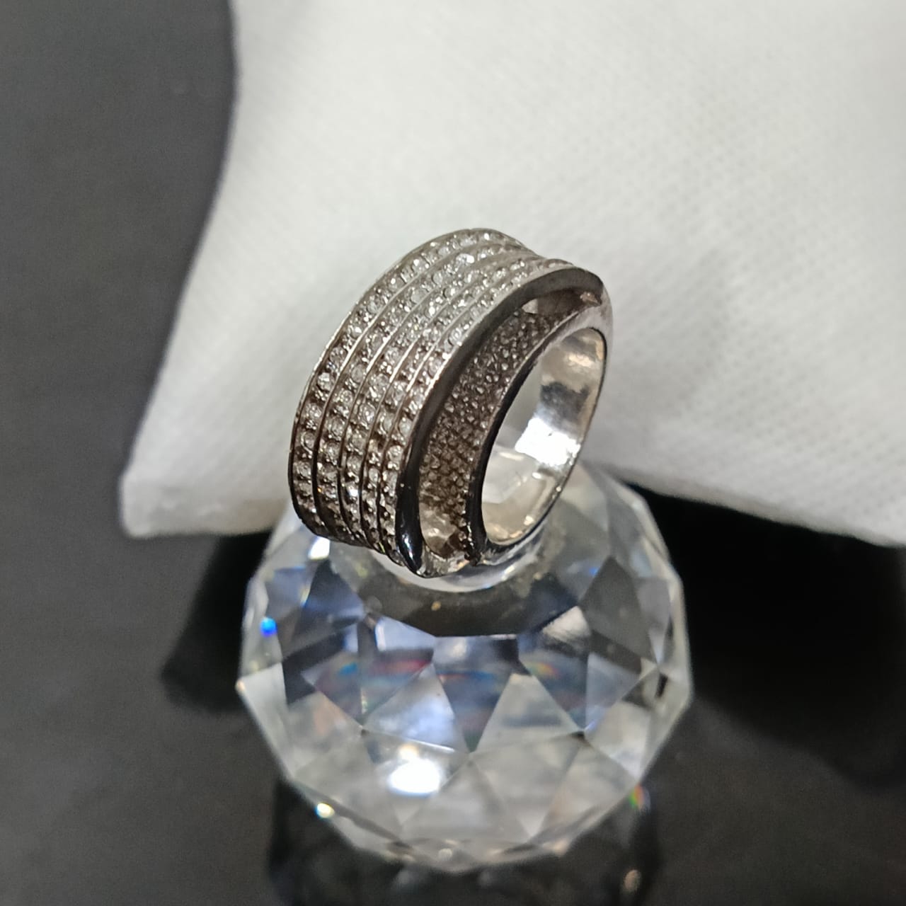 خاتم بلاكي أبيض