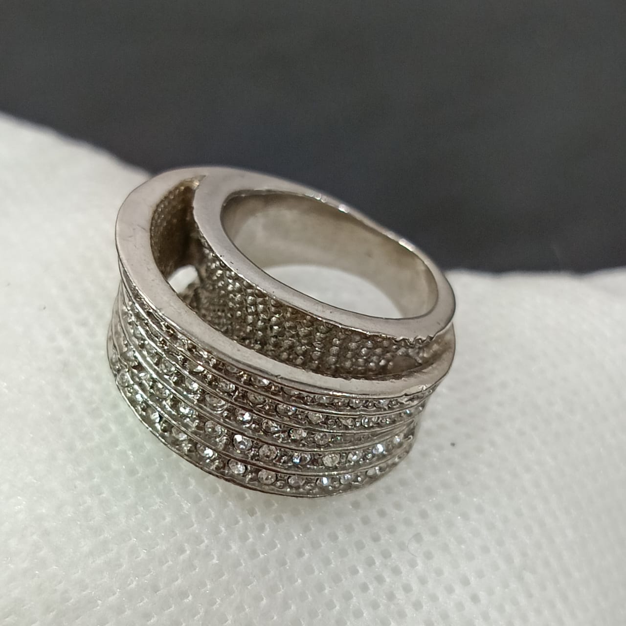 خاتم بلاكي أبيض