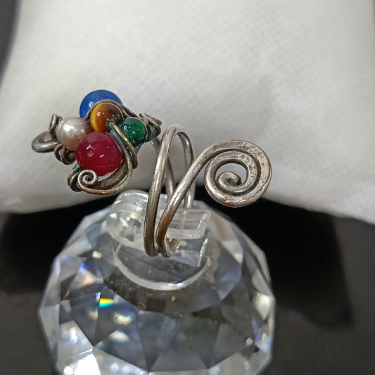 خاتم بلاكي أبيض بأحجار