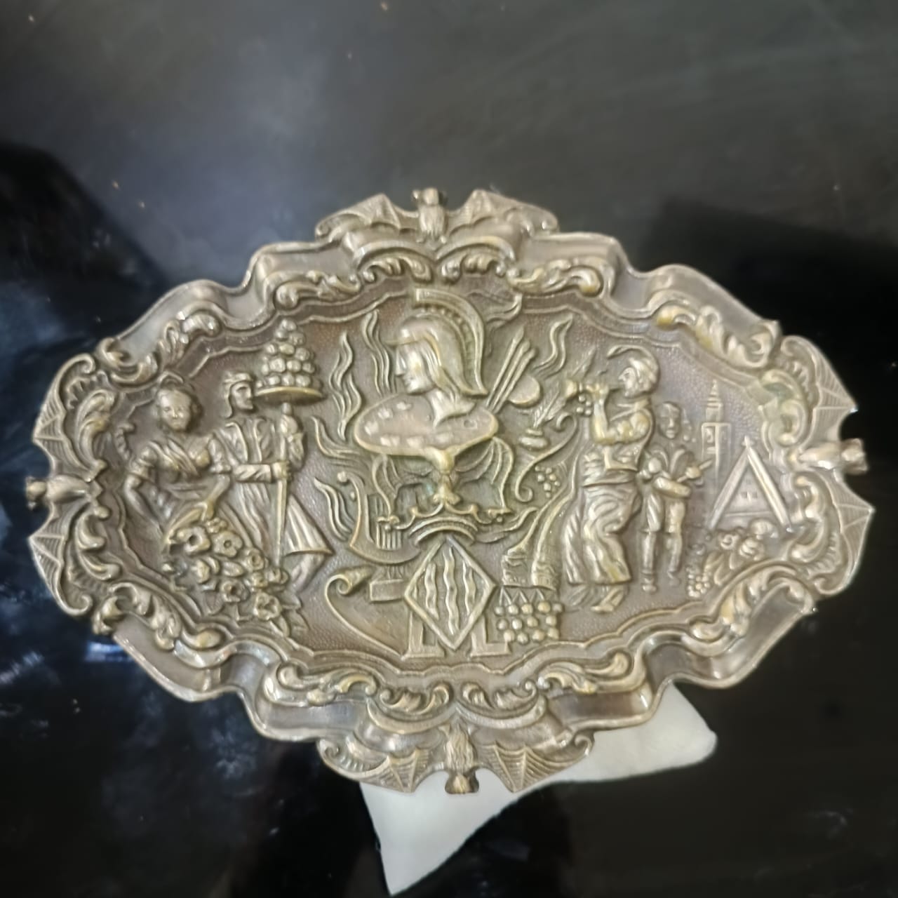 تحفة برونز ديكور