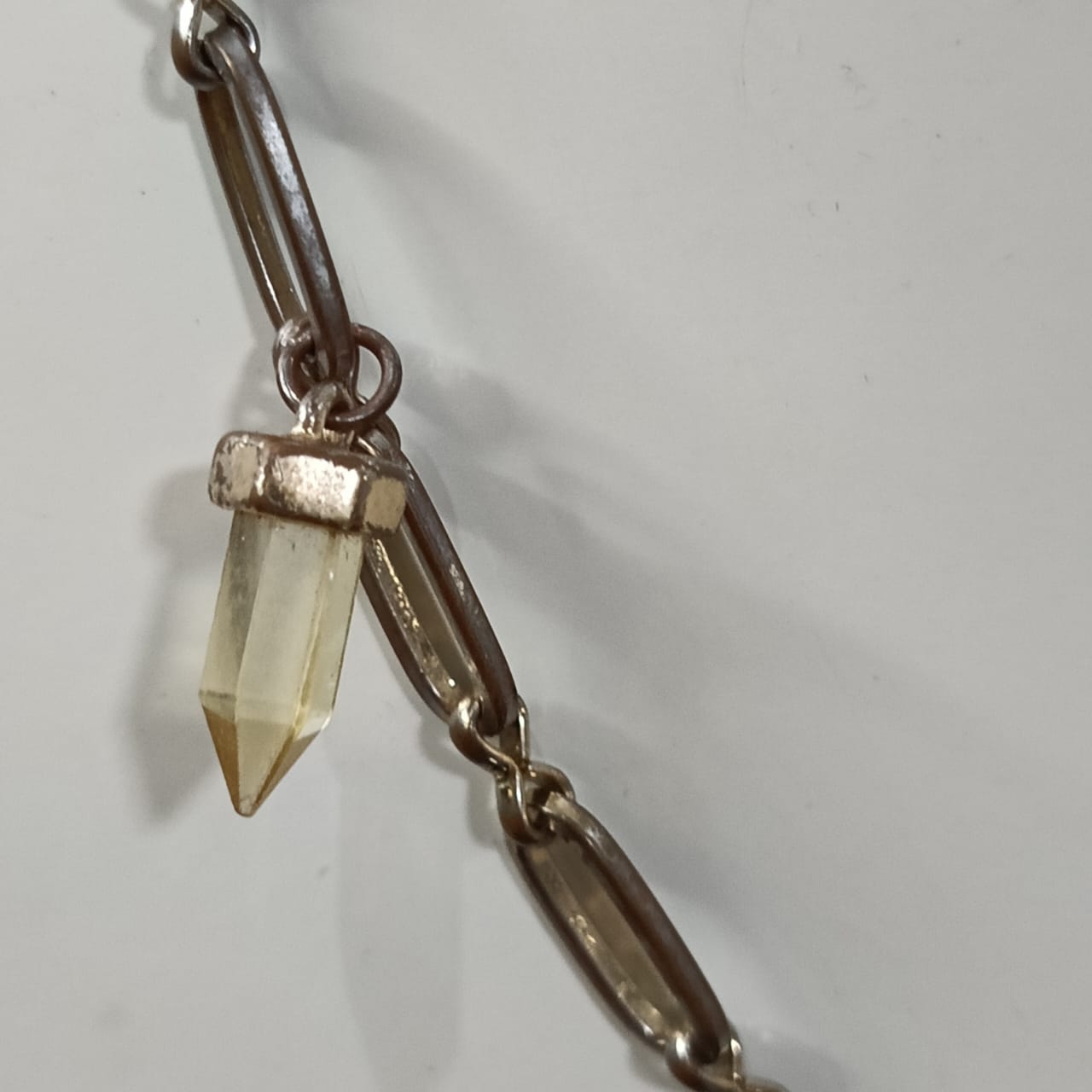 سلسلة قديمة نحاس