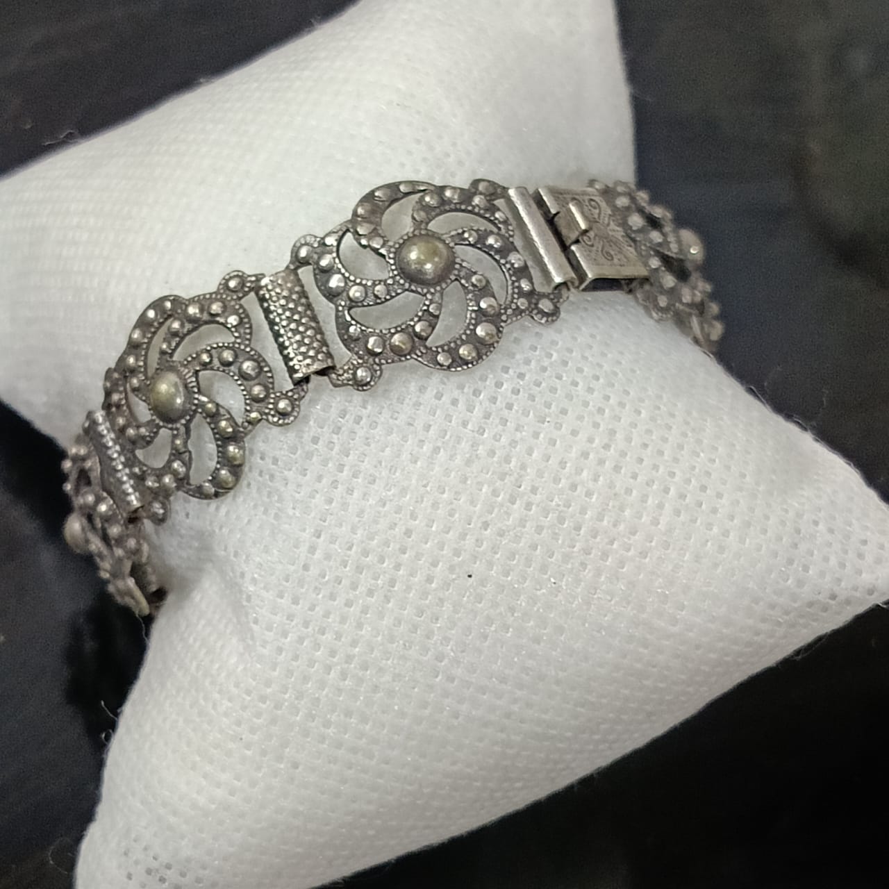 سوار نسائي نحاس أبيض