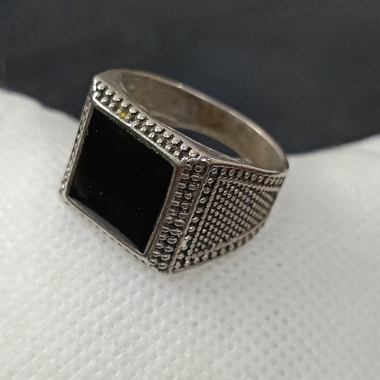 خاتم نحاس أبيض