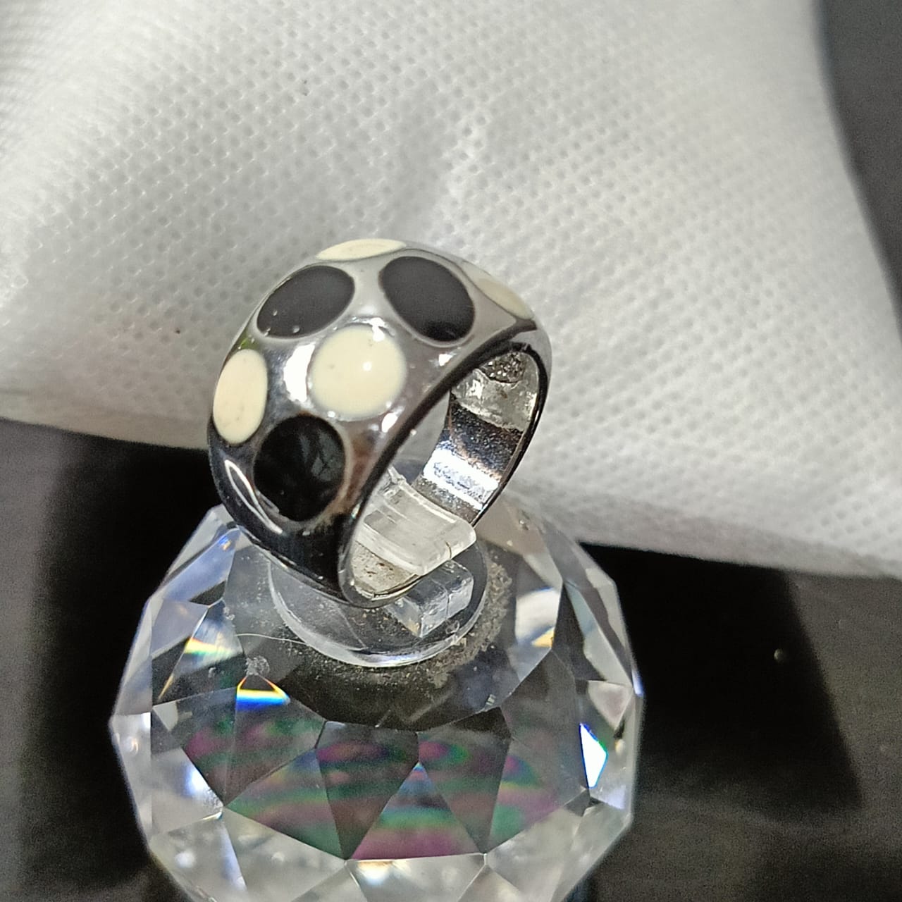 خاتم بلاكي أبيض