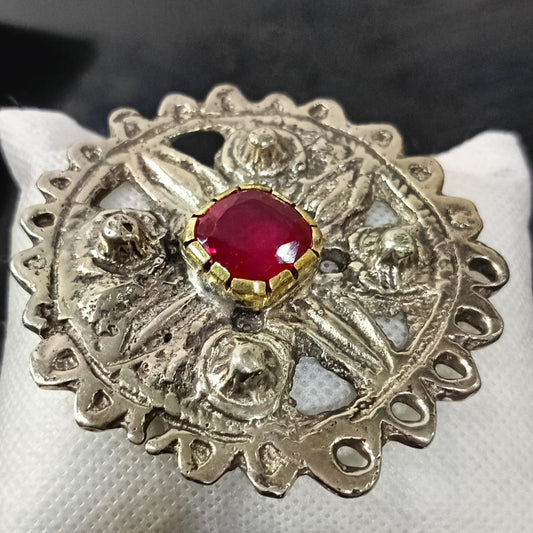 قلادة تحفة نادة فضة 800 بحجر ياقوت