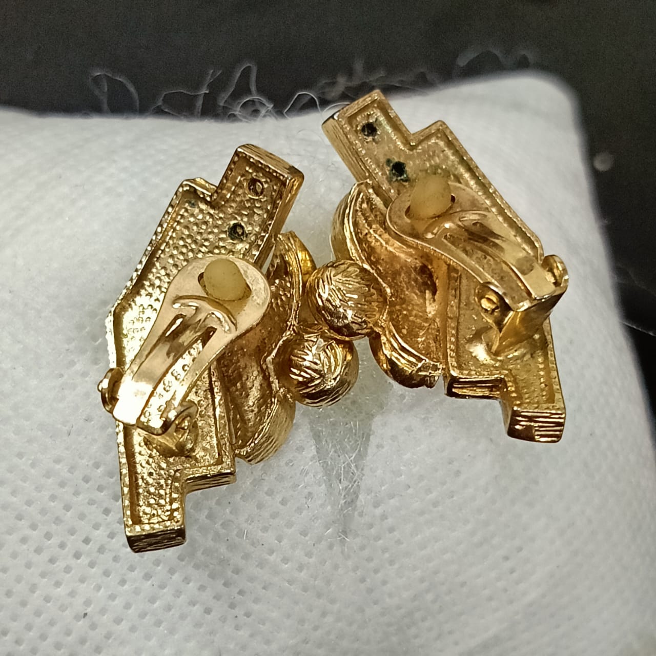 أقراط بلاكي