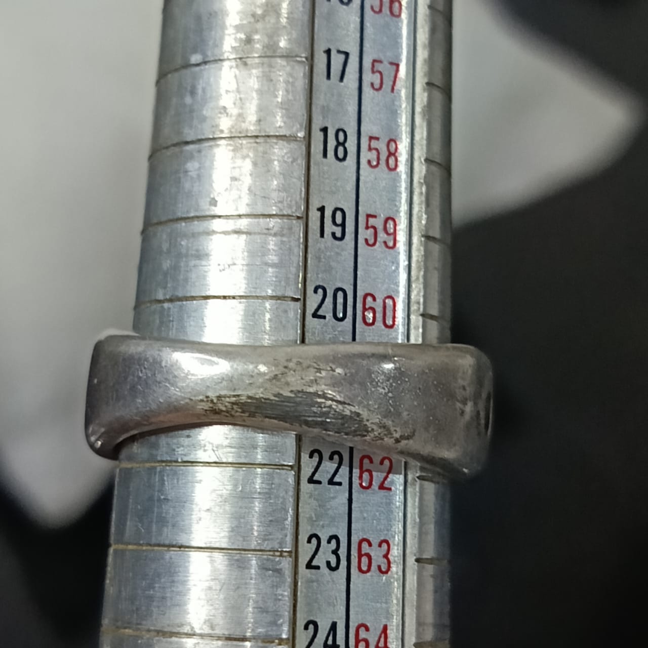 خاتم معدن نسائي