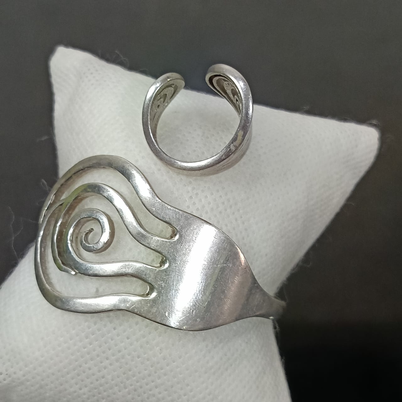 سوار وخاتمه فضة تحفة