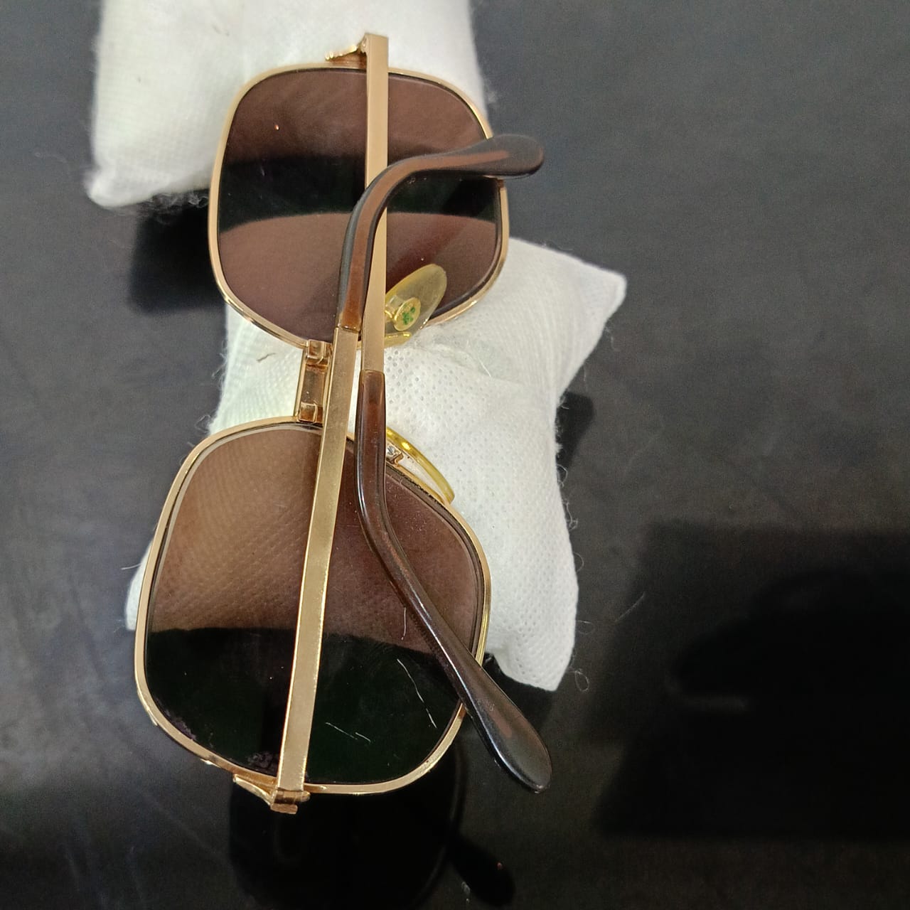 Cadre du lunette vintage plaqué or