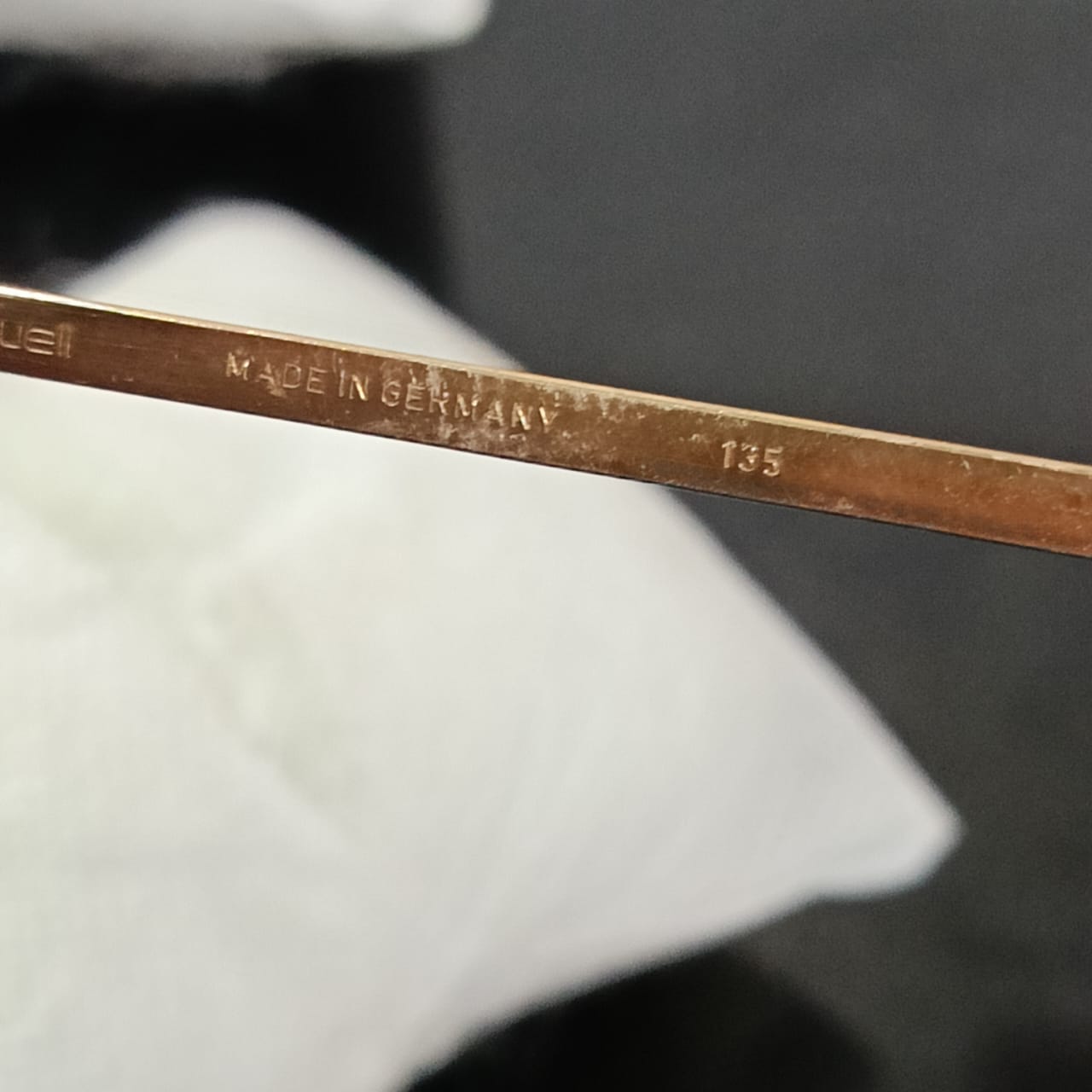 Cadre du lunette vintage plaqué or