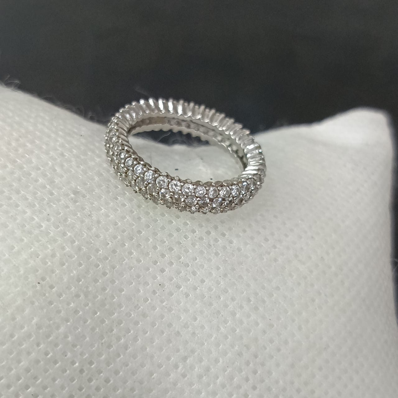 خاتم فضة نسائي مرصع بالأحجار