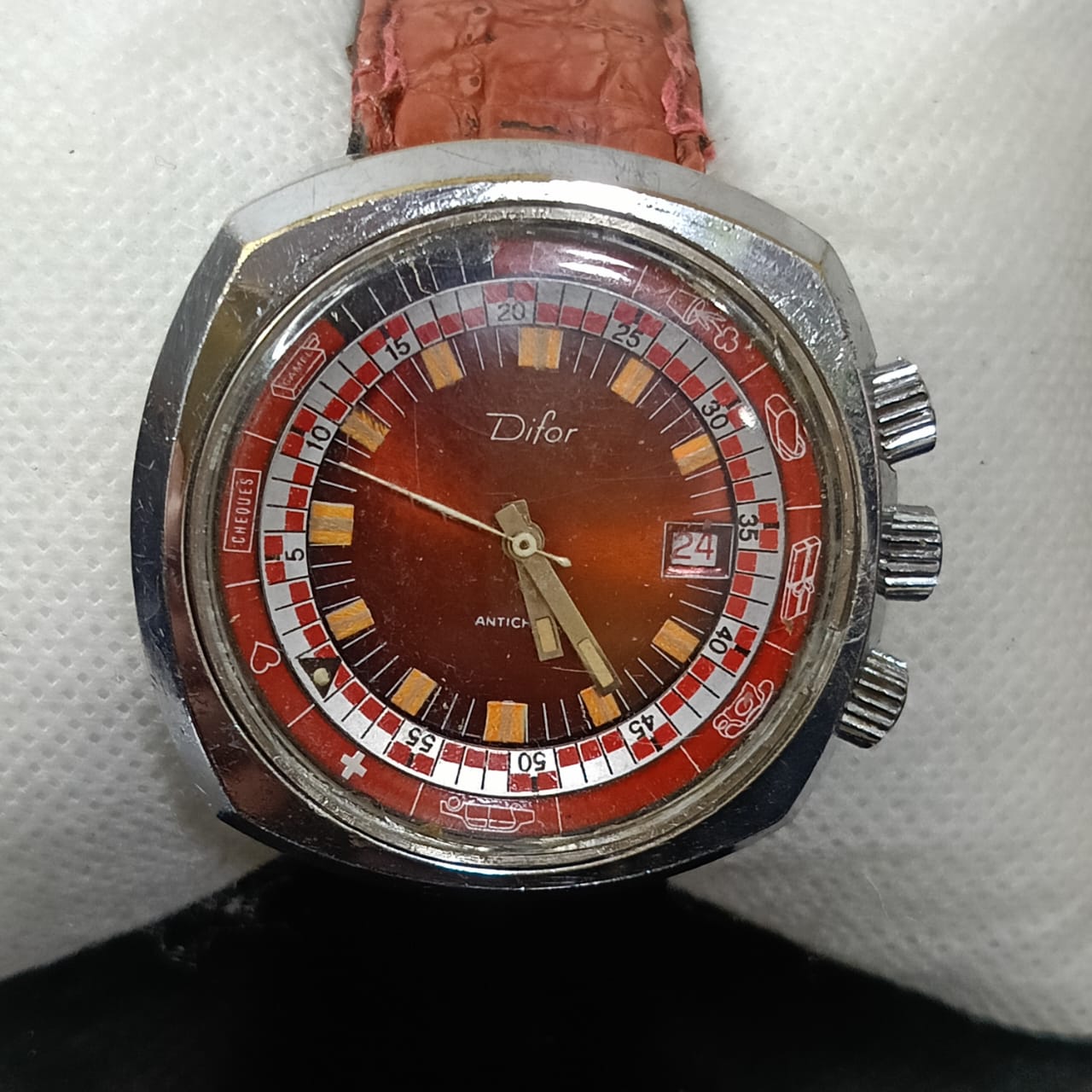 Montre difor suisse mécanique vintage