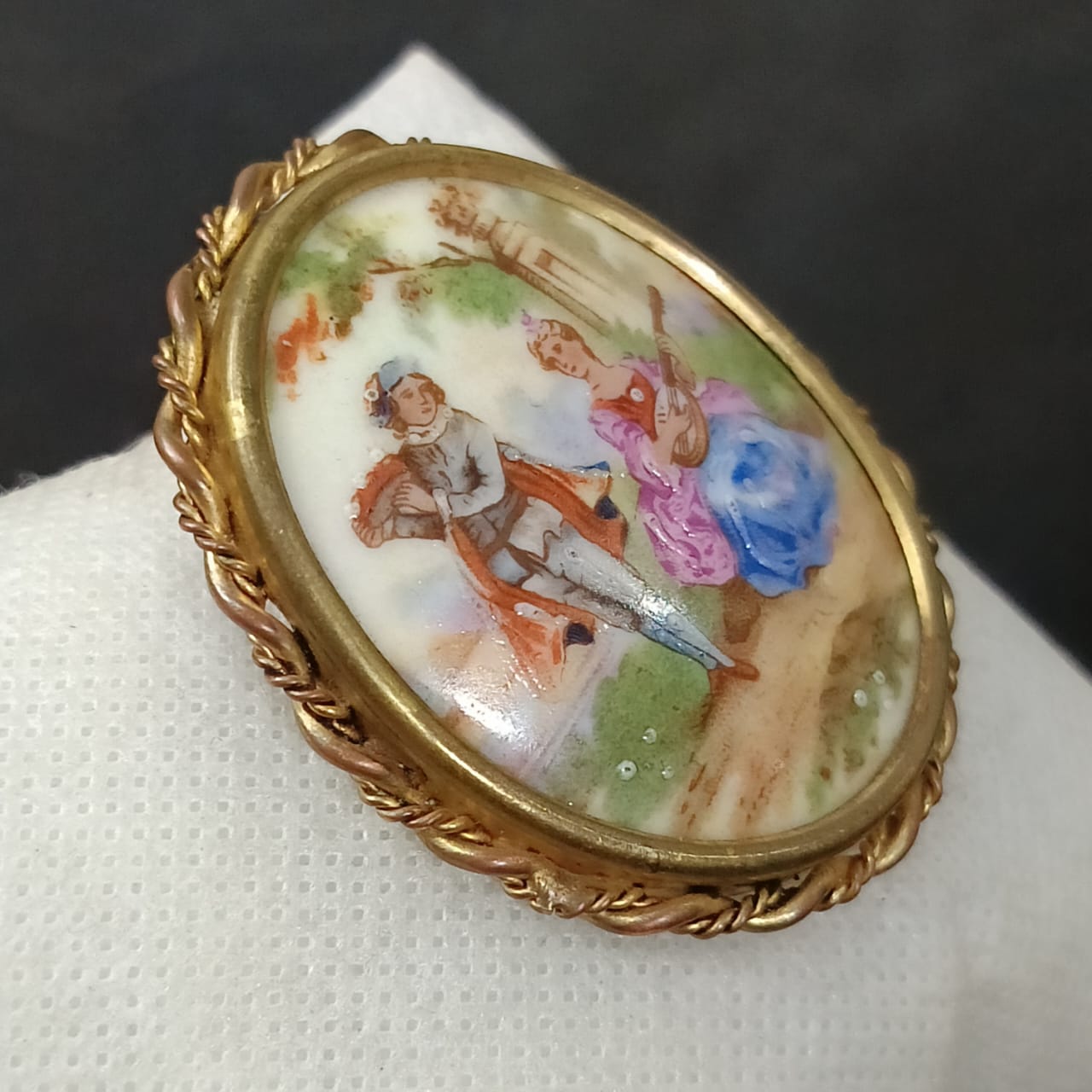 Ancien proche plaqué or