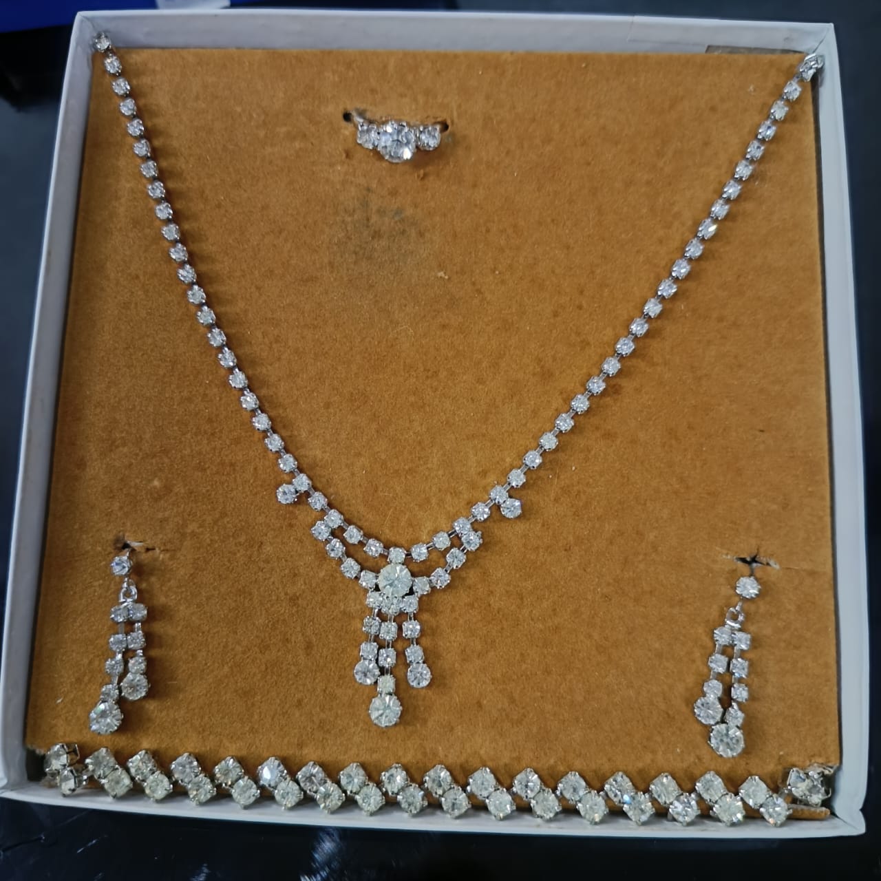 Ancien parure en plaqué or blanc vintage