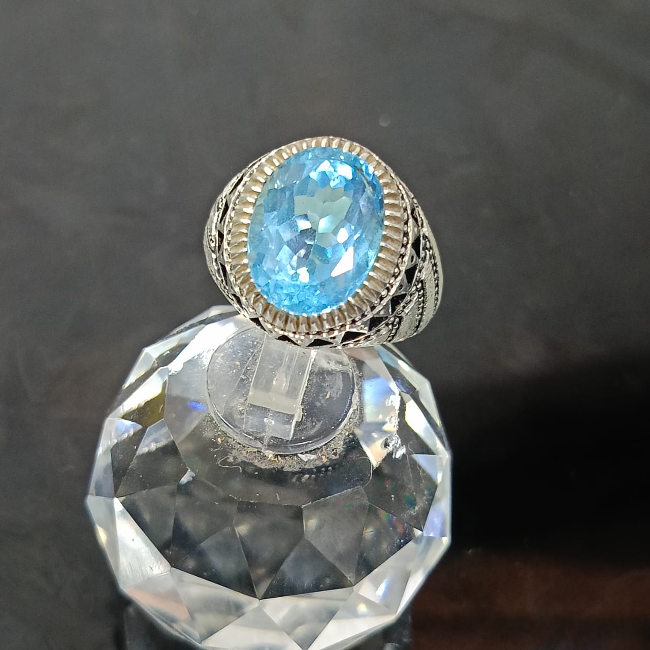خاتم فضة تحفة بحجر توباز سماوي